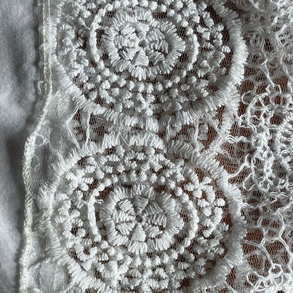 Solitaire Swim White Swimsuit Cover-Up w/Sheer Lace & Bell Sleeves (LG) - Picture 12 of 15